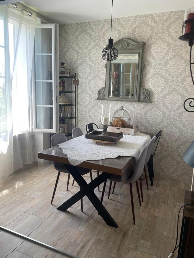 Appartement Avec Jardin En Ville ลีล-ซูร์-ลา-ซอร์ก ภายนอก รูปภาพ