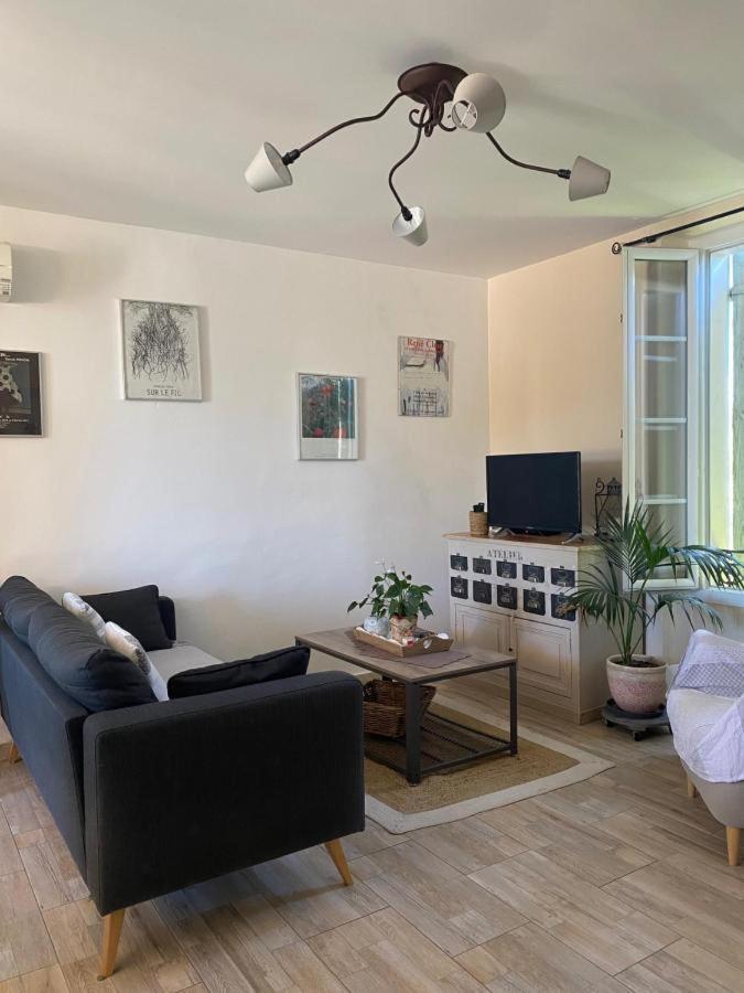 Appartement Avec Jardin En Ville ลีล-ซูร์-ลา-ซอร์ก ภายนอก รูปภาพ